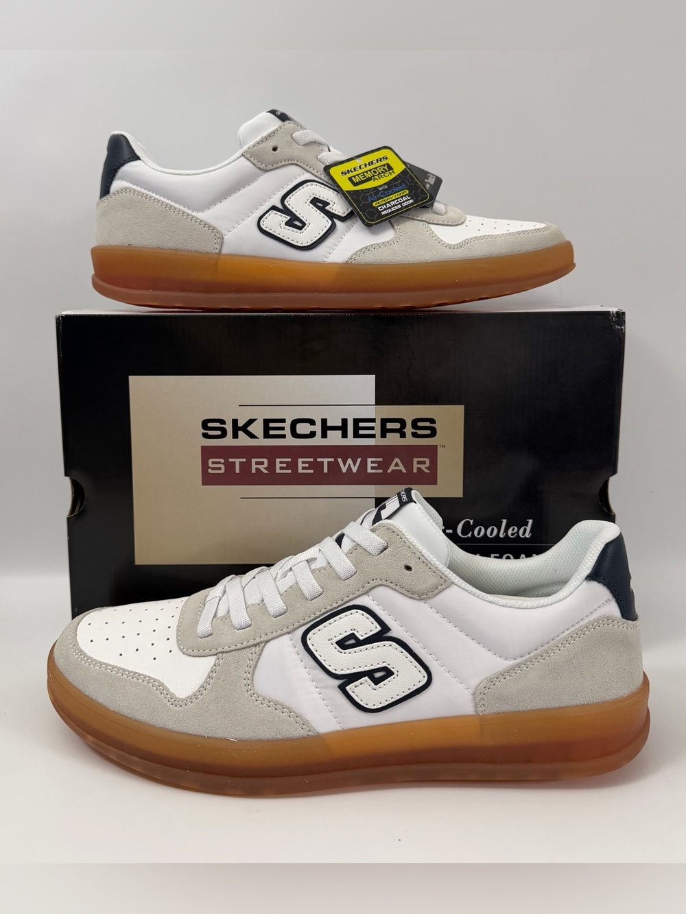 Skechers Streetwear Men’s Size 10.5White Leather Sneakers Air-Cooled Memory Foam